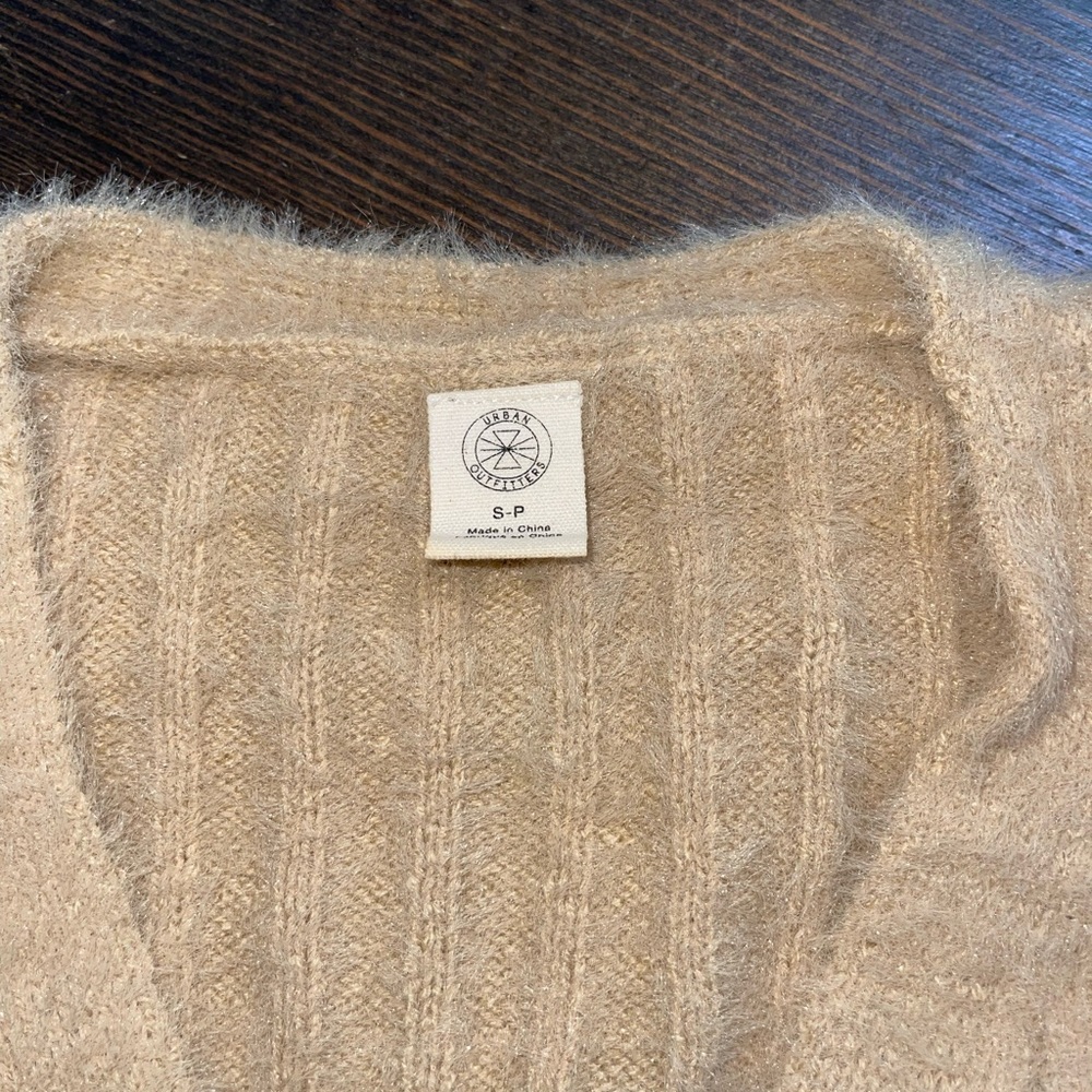 UO Maddie Fuzzy Fitted Cardigain - Picture 4 of 5